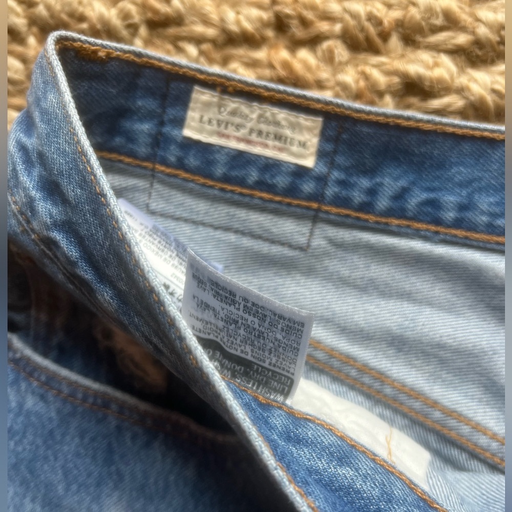 Levi’s shorts - Picture 3 of 4